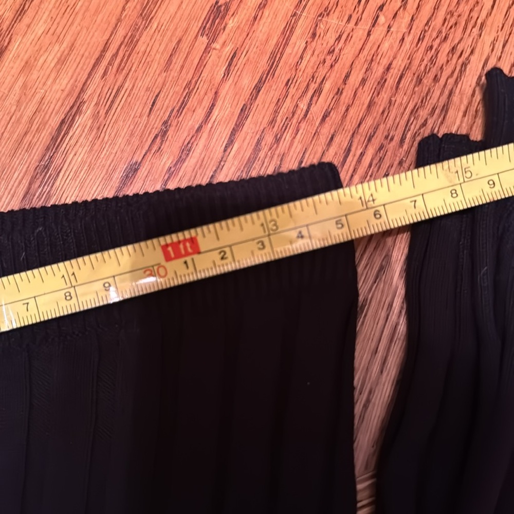 NWT flare leggings - Picture 6 of 6